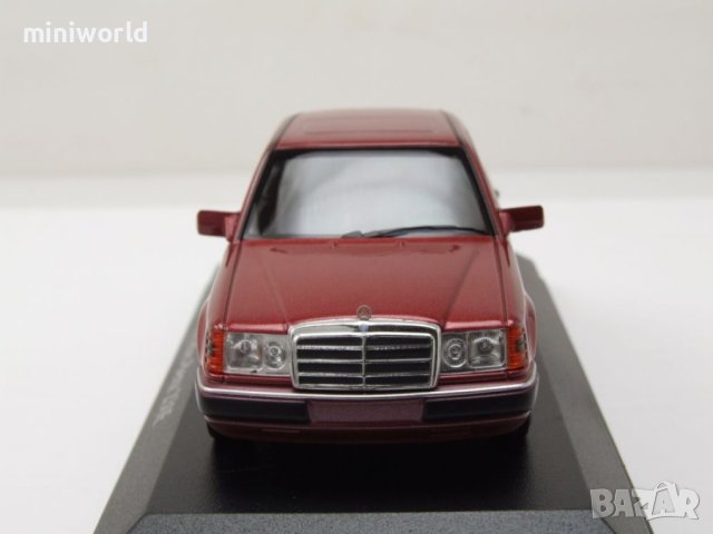 Mercedes-Benz 230E W124 от 1991 - мащаб 1:43 на Maxichanps моделът е нов в PVC дисплей-кейс, снимка 4 - Колекции - 43516230