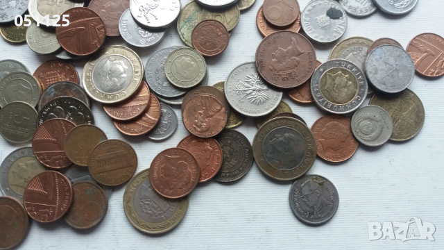лот от 100 броя чуждестранни монети, снимка 6 - Нумизматика и бонистика - 52922764