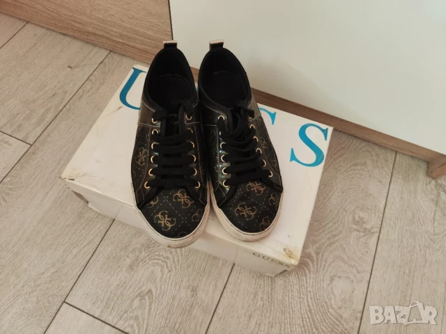 Оригинални черни маратонки кецове Guess В отлично състояние. 36 номер. С кутията. , снимка 4 - Кецове - 50924804