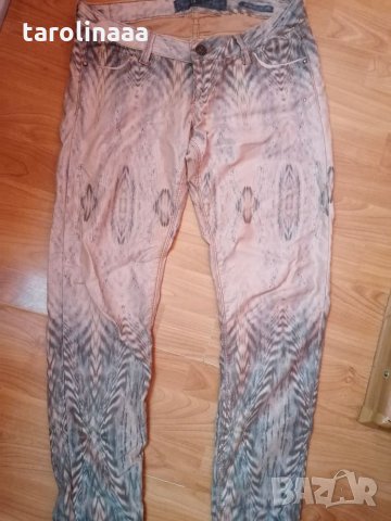 GUESS slim fit jeans /animal Print, размер 29, снимка 6 - Дънки - 27234682