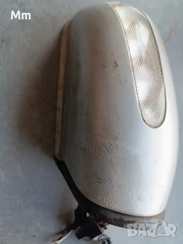 огледала Мерцедес с класа, снимка 2 - Части - 48832448