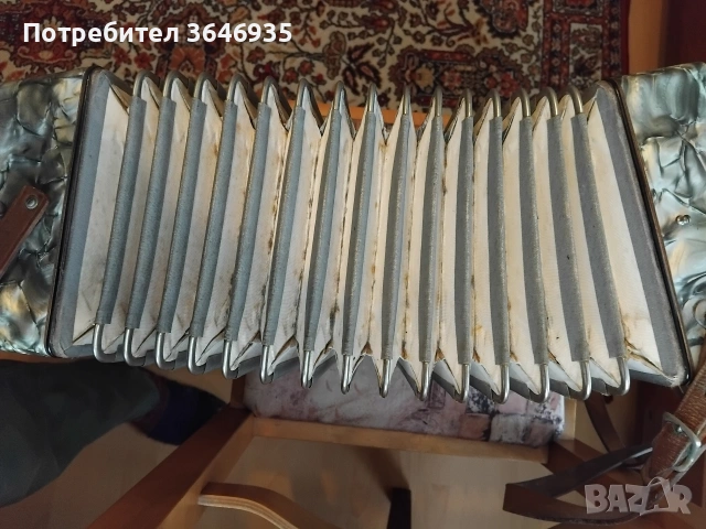 Акордеон Велтмейстер 40 баса с 4 регистъра., снимка 7 - Акордеони - 53132194