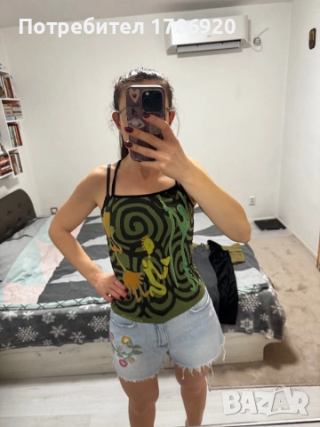 Къси дънкови панталони Bershka с бродерия 🌸, снимка 6 - Къси панталони и бермуди - 33580124