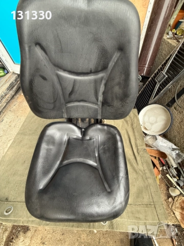 Продавам седалка за стройтелна механизация, снимка 2 - Резервни части за машини - 51023573