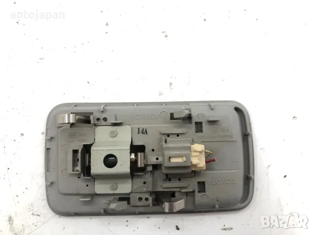 Среден плафон  Toyota Avensis Verso 2.0 D 116hp 1CD, снимка 2 - Части - 47354753