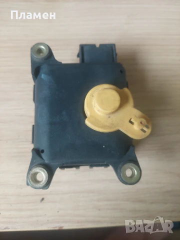 Моторче клапа парно за VW и Audi, снимка 2 - Части - 51203620