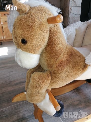 Дървено люлеещо конче със седло, снимка 3 - Музикални играчки - 37324686