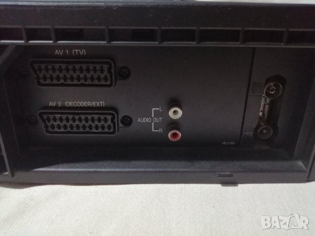 Видеорекордер Panasonic NV-HD620 Super Drive HiFi Stereo, снимка 4 - Плейъри, домашно кино, прожектори - 43849516