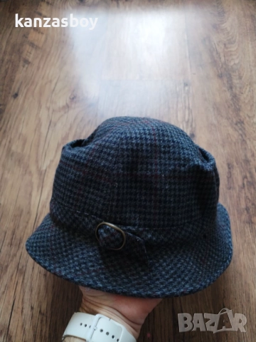 alfonso d'este - страхотна шапка КАТО НОВА, снимка 6 - Шапки - 52793888