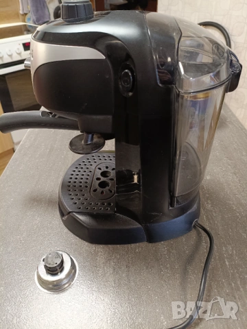 Delonghi еспресо машина EC221, 1100W, 15 bar, 1 л резервоар, снимка 2 - Кафемашини - 53210757