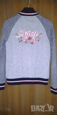 Review яке суичър и подарък, снимка 2 - Детски якета и елеци - 47504867