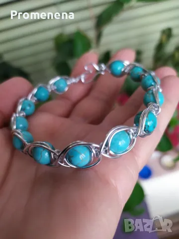 Ръчна изработка Гривна от естествени кристали и тел, снимка 5 - Гривни - 48504135