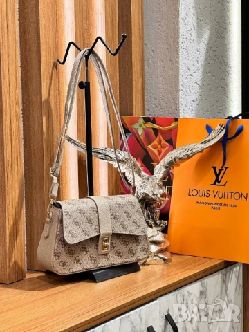 чанти guess , снимка 10 - Чанти - 51294044