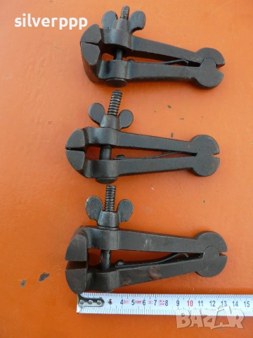 три броя немски ковашки стяги  - 37