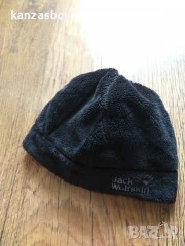 jack wolfskin - страхотна юношеска шапка КАТО НОВА, снимка 8 - Шапки - 39329702