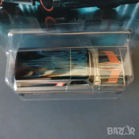 Hot Wheels NFT количка '64 GMC Panel, снимка 3 - Колекции - 49039724