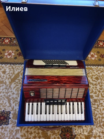 Продавам акордеон Weltmeister, снимка 7 - Акордеони - 53045791