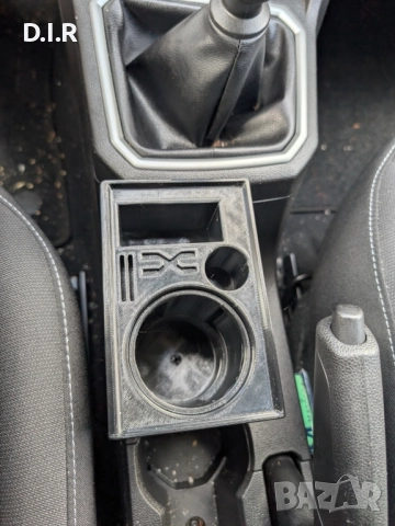 Органайзер за Dacia Sandero/държач за чаши/органайзер, снимка 2 - Аксесоари и консумативи - 52418835