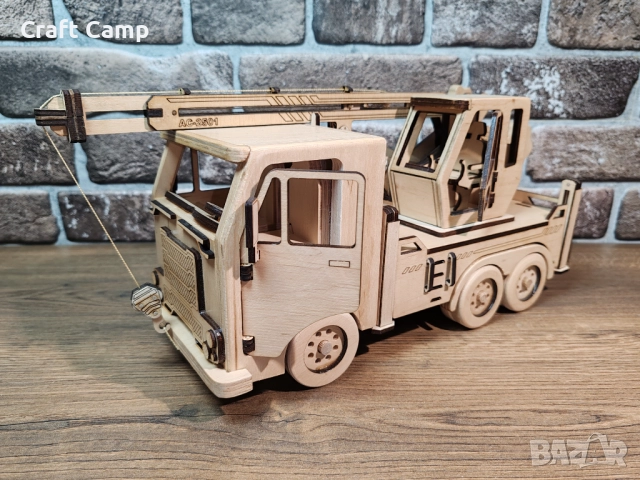 Дървен модел на камион – Кран / Автокран – Craft Camp, снимка 11 - Коли, камиони, мотори, писти - 52774893