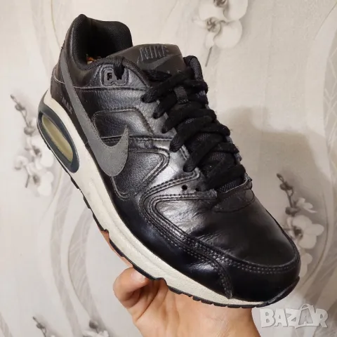 Оригинални кожени маратонки NIKE AIR MAX COMMAND  номер 41,5-42, снимка 12 - Маратонки - 42486471