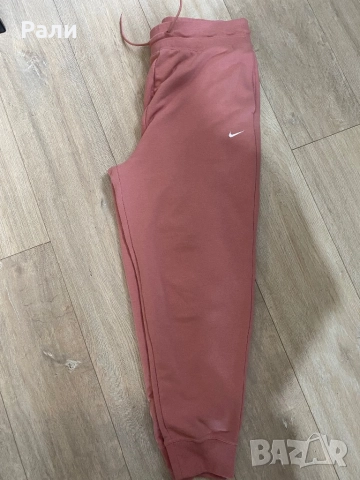 Дамско долнище Nike L, снимка 2 - Спортни екипи - 52418951