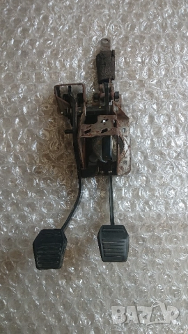 Спирачен педал и педал съединител за форд фокус 
