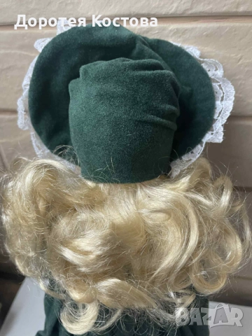 Красива порцеланова кукла от Англия , снимка 4 - Антикварни и старинни предмети - 52345591