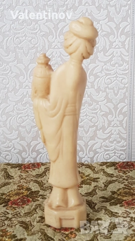 Старинна статуетка от резин , снимка 2 - Антикварни и старинни предмети - 53466226