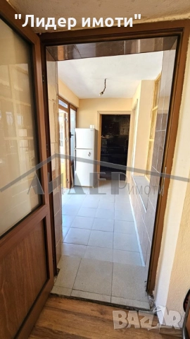 Къща с дворно място от 507 кв.м. в с. Цалапица, снимка 11 - Къщи - 52120605