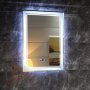 Огледало с LED осветление и сензорен екран, снимка 1 - Огледала - 27503979