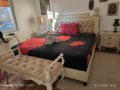 барокова спалня с нощни шкафчета, снимка 1 - Спални и легла - 44049846