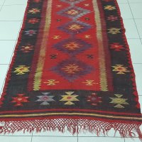 Стар тъкан чипровски килим, черга 230/105 см(1.1), снимка 4 - Антикварни и старинни предмети - 43612228