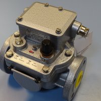 Реле Bucholz URF 25/10 газово реле Transformer Protection Bucholz Relay, снимка 1 - Резервни части за машини - 40620306