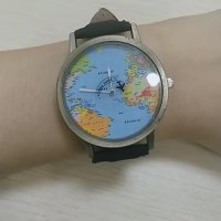 Кварцов часовник, модерен дизайн - циферблат географска карта, стрелка самолет , снимка 2 - Дамски - 40437438