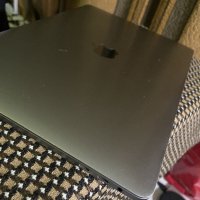 Apple MacBook Pro 13" A1989 2018 i5-8259U 16GB RAM 256GB SSD, снимка 7 - Лаптопи за работа - 42926149