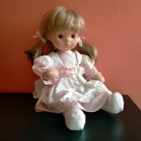 Колекционерска кукла Stupsi Germany 43 см 1, снимка 9 - Колекции - 37239546