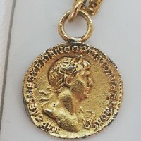 Позлатен медальон, снимка 5 - Колиета, медальони, синджири - 32251541