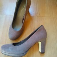 Обувки Tamaris, снимка 2 - Дамски ежедневни обувки - 38036955