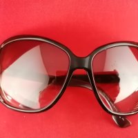 Слънчеви очила Valentino Marrom 5686/S/имат леки драскотини/, снимка 5 - Слънчеви и диоптрични очила - 33043098