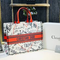 Чанта Christian Dior код 161, снимка 1 - Чанти - 33559401
