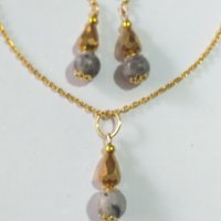 Красив комплект бижута с Лечебният камък Майфанит и златни кристали , снимка 2 - Бижутерийни комплекти - 33599102