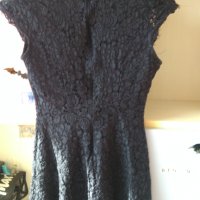Тъмносиня дантелена рокля H&M, снимка 2 - Рокли - 34881363