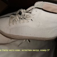 CLARKS оригинални боти  естествен велур, снимка 1 - Дамски боти - 32548315