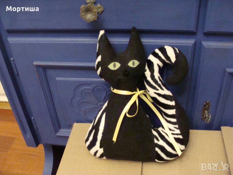 Авторска Ръчно изработена котка от плат , снимка 1