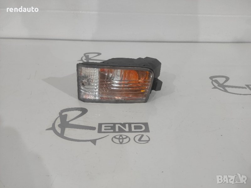 Преден ляв мигач за Toyota Rav4 2000-2006 , снимка 1