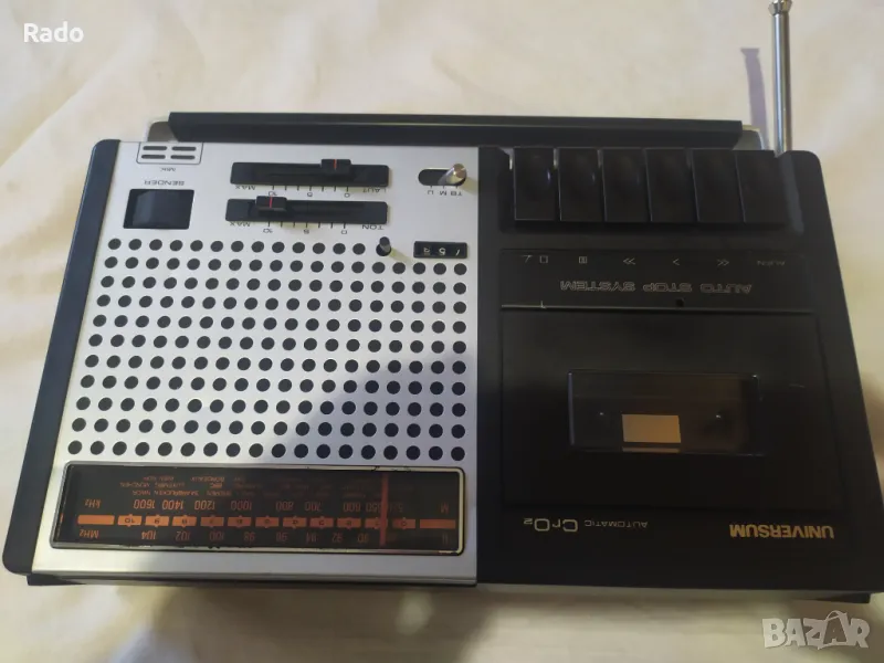Продавам радиокасетофон "Universum", снимка 1