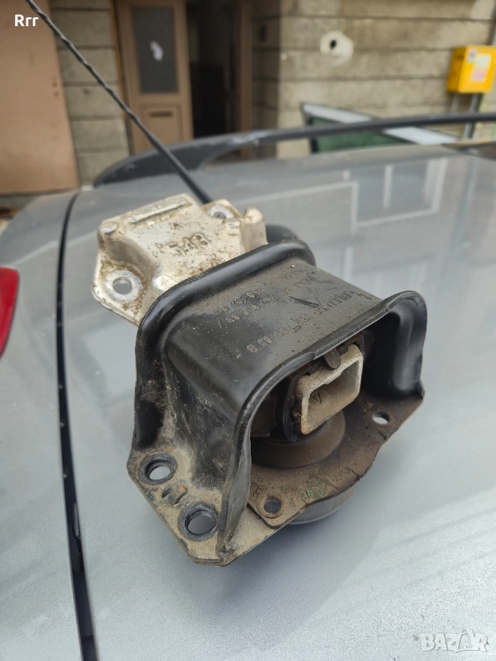 Тампон двигател пежо 307 1.6 109кс бензин , снимка 1