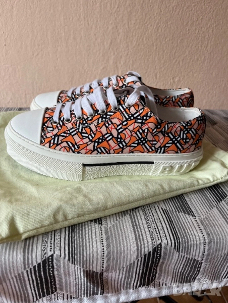 Burberry дамски обувки, снимка 1