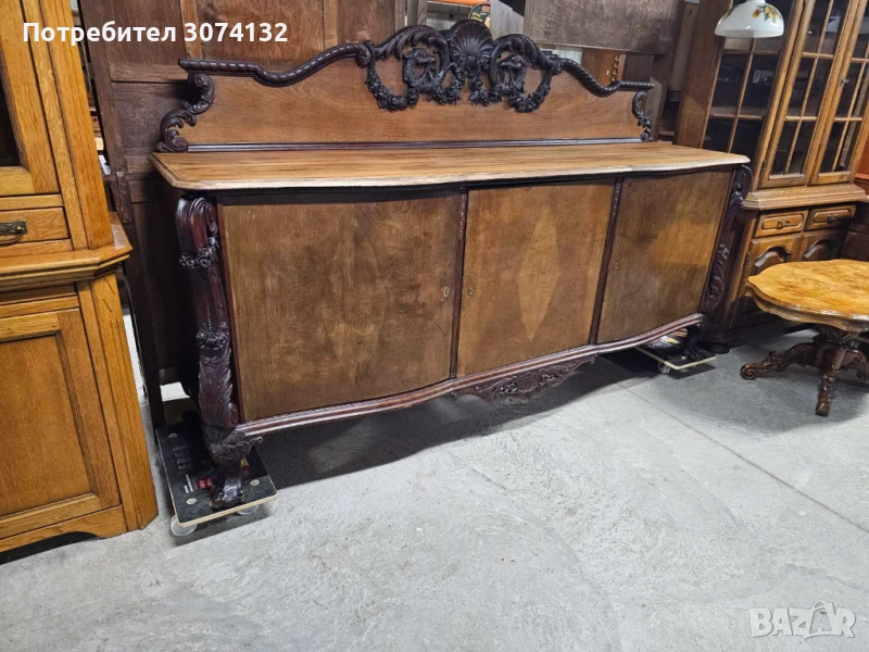 Уникален контрабюфет с дърворезба, снимка 1