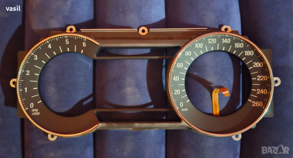 Оригинална рамка с циферблат за километраж на Ford, снимка 1